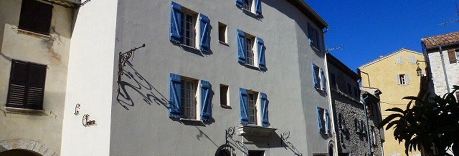 Maison 15 Pièces 393 m² à vendre à Coursegoules (06140)