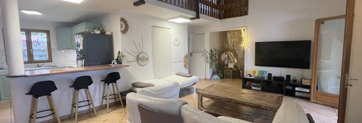 Maison 7 Pièces 170 m² à vendre à Sainte-Suzanne (97441)