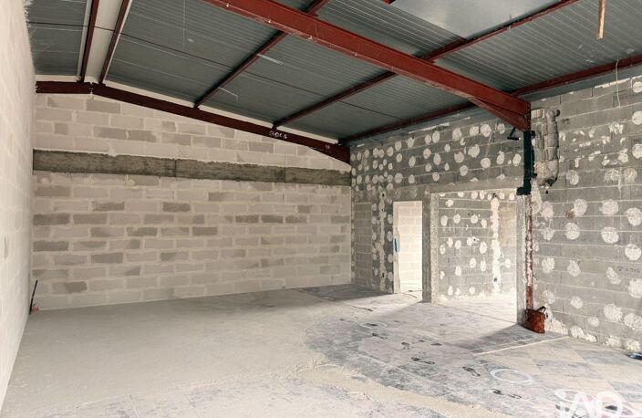 Location Boutique/Local commercial 100 m&sup2; — photo 3