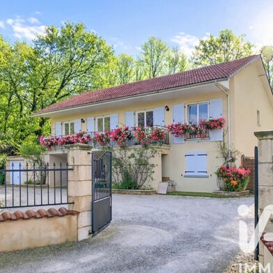 Maison 7 pièces 420000 €