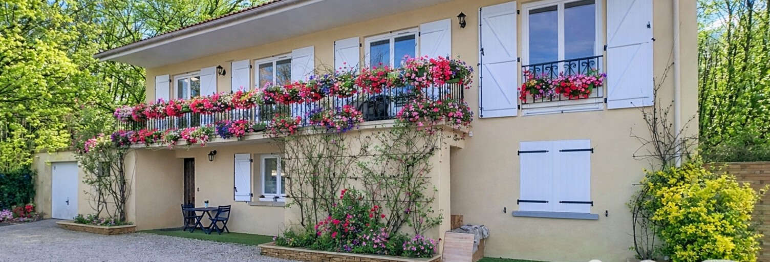 Maison 7 Pièces 197 m² à vendre à Marquay (24620)