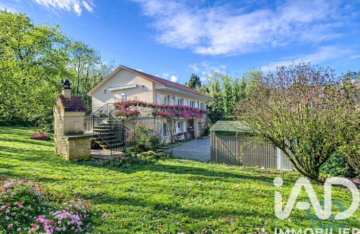 Vente Maison/villa 7 pièces — photo 2