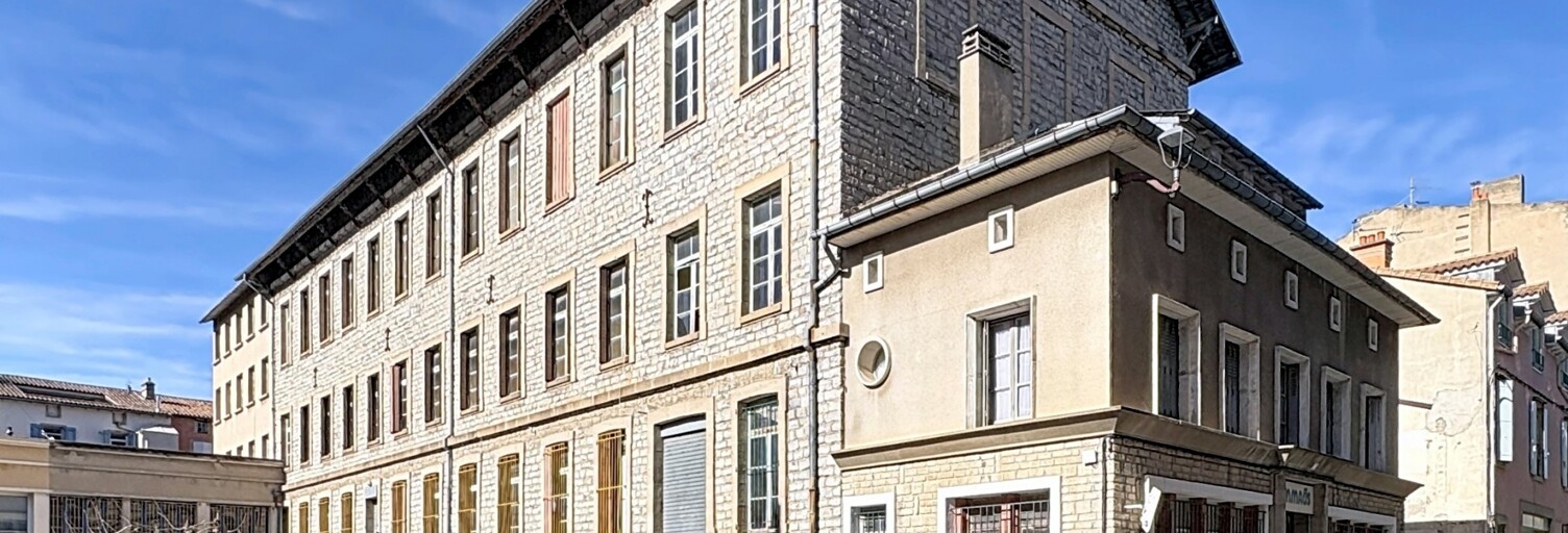 Immeuble  2600 m² à vendre à Millau (12100)