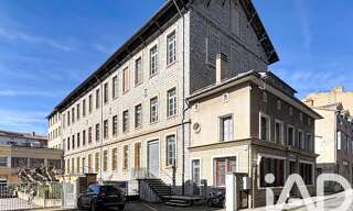 Immeuble  2600 m² à vendre à Millau (12100)