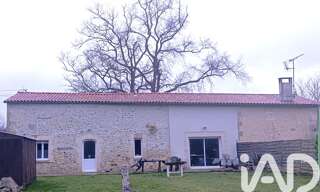 Maison 10 Pièces 205 m² à vendre à Orignolles (17210)