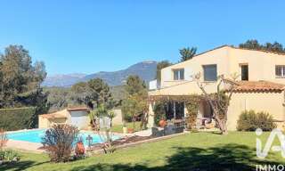 Maison 5 Pièces 215 m² à vendre à Roquefort-les-Pins (06330)