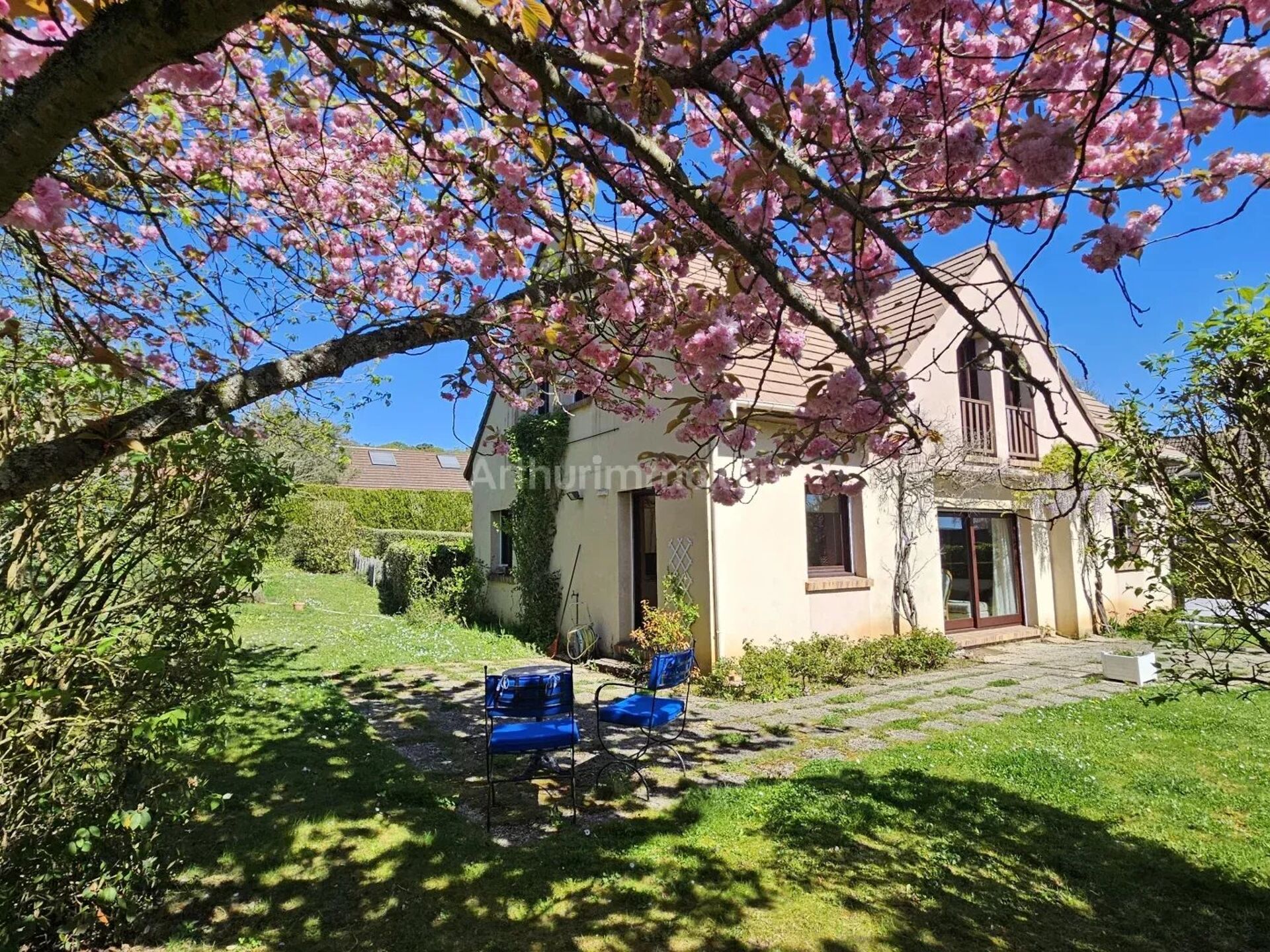 Maison 7 pièces 180 m² · à Fontenay-lès-Briis · 180 m² · 449 000 €