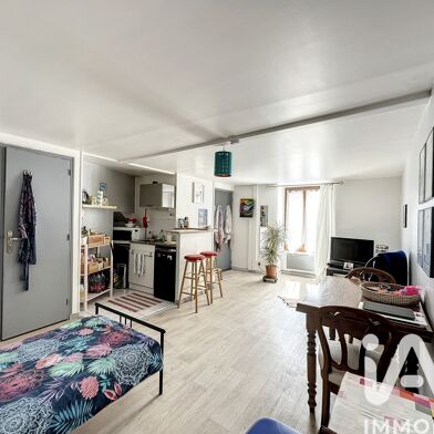 Appartement 1 pièces 560 €