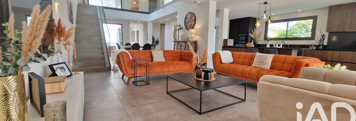 Maison 7 Pièces 220 m² à vendre à Ychoux (40160)