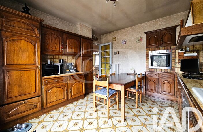 Vente Maison traditionnelle 8 pièces — photo 5