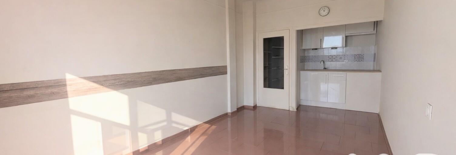 Appartement 1 Pièce 27 m² à vendre à Saint-Rémy-de-Provence (13210)