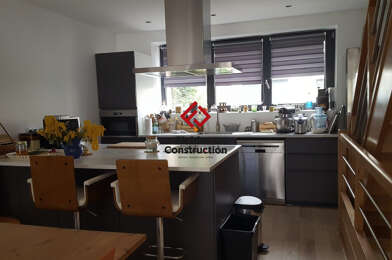 Appartement 3 pièces 1046 €