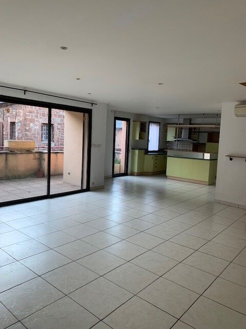 Appartement  T5 à louer Marcillac-Vallon 12330