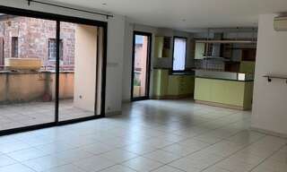Appartement 5 Pièces 154 m² à louer à Marcillac-Vallon (12330)