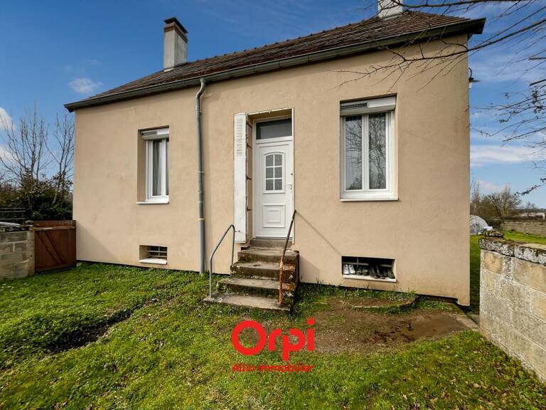 À DÉCOUVRIR - MAISON À 15 MINUTES DE SAINT-POURÇAIN-SUR-SIOULE — photo 1
