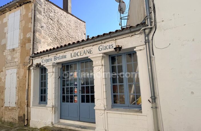 Immeuble murs avec commerces et licence à ARS EN RÉ 17590 — photo 3