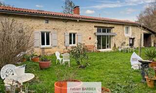 Maison 5 Pièces 220 m² à vendre à Benest (16350)