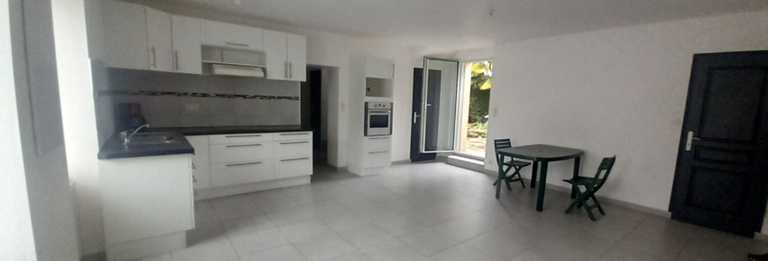 Maison 5 Pièces 92 m² à louer à Saint-Jean-la-Poterie (56350)