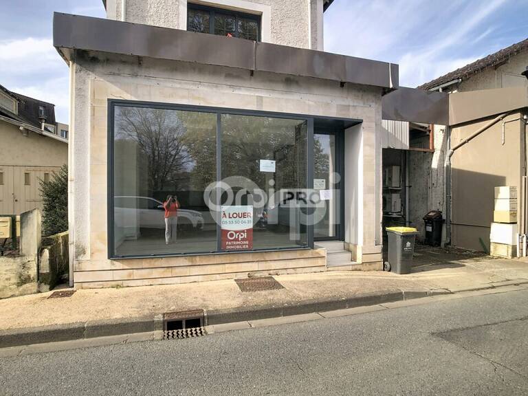 LOCAL PROFESSIONNEL A LOUER — photo 1