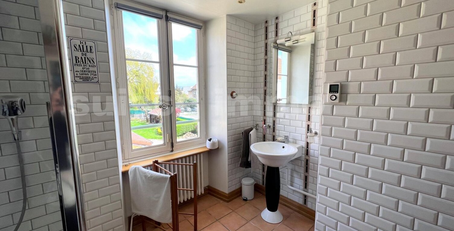 Maison - 12 pièce(s) - 313 m2 — photo 1