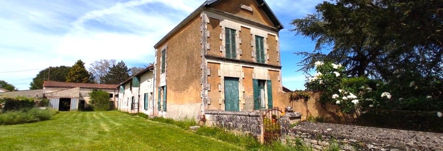 Maison 5 Pièces 731 m² à vendre à Saintes (17100)