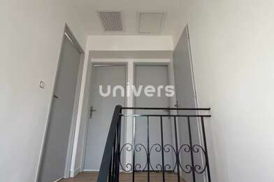 Maison 5 pièces 1350 €