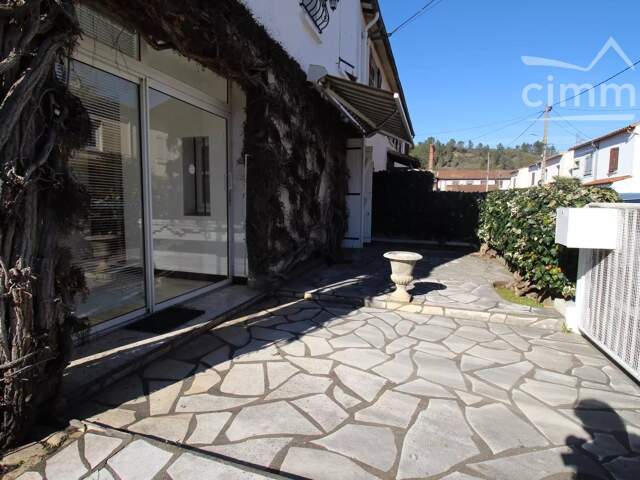 A vendre maison avec jardin et garage — photo du bien