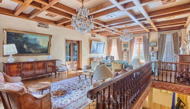 Villa / Maison 10 pièces  à vendre Marseille 8eme 13008