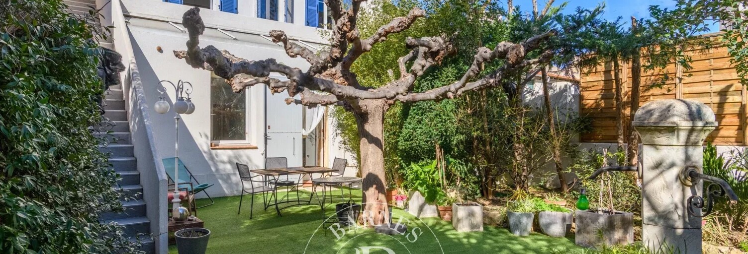 Maison 7 Pièces 183 m² à vendre à Marseille 7 (13007)