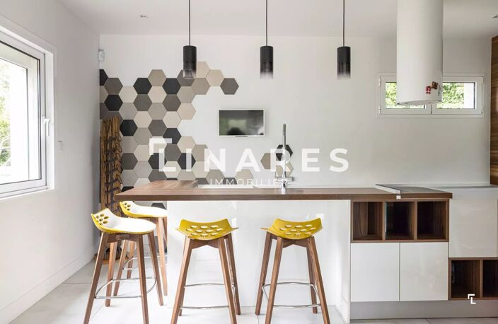 L' IDEALE - Villa T6 de 180 m² - Terrain 2600 m²  -  13290 LA DU — photo 4