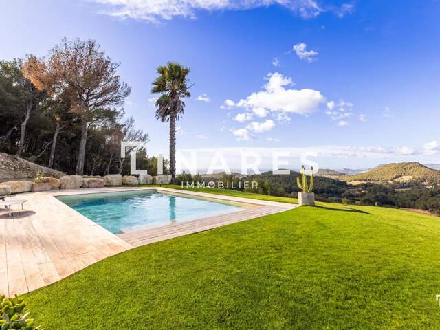 EN APESANTEUR - Maison T5 de 168m2 - Vue mer - Piscine - 83740 L — photo du bien