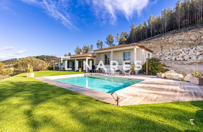 EN APESANTEUR - Maison T5 de 168m2 - Vue mer - Piscine - 83740 L — photo 2