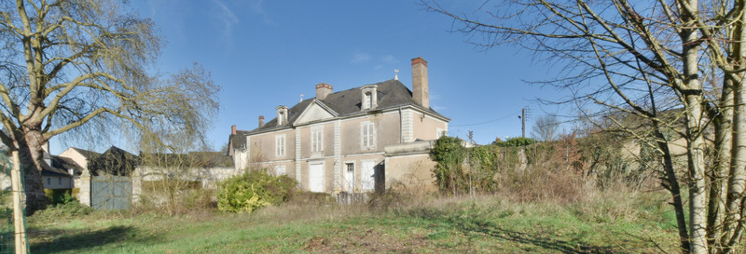 Maison 10 Pièces 234 m² à vendre à Seiches-sur-le-Loir (49140)