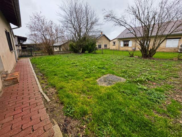 Maison à vendre 4 pièces SAVIGNY EN REVERMONT (71) — photo du bien