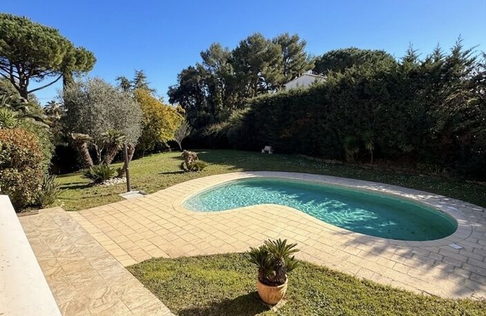 Villa Mandelieu-la-Napoule – Minelle – 300 m² – Terrain plat – Piscine – 4 suites – Triple garage — photo 3