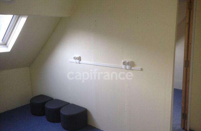 Dpt Nord (59), à vendre ROUBAIX immeuble rapport mixte commerce-bureau-appartement 11 pièces , 207m² — photo 5
