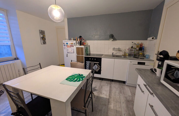 APPARTEMENT 58 m2 - 2/3 CHAMBRES - CAVE - GARAGE - EXTÉRIEUR - REZ DE CHAUSSEE — photo 2