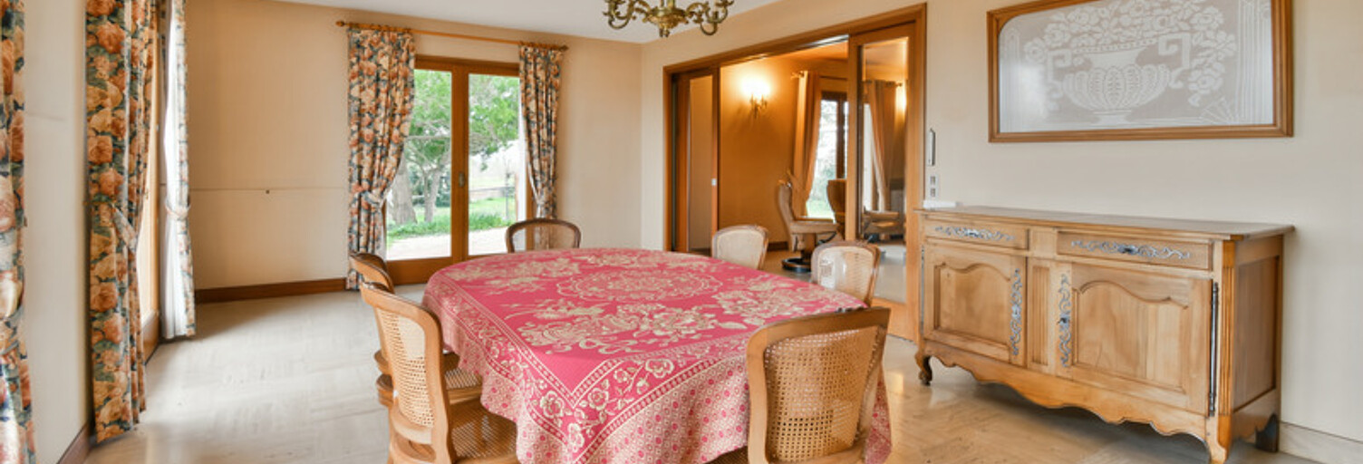 Maison 10 Pièces 320 m² à vendre à Tonnay-Boutonne (17380)