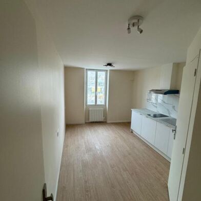 Appartement 1 pièces 560 €
