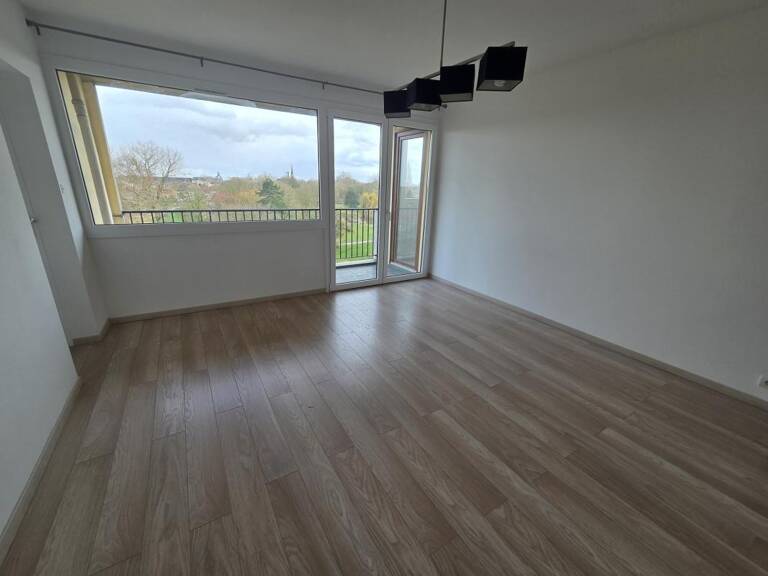 T4 — photo 1