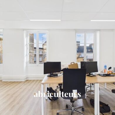 Bureau 2 pièces 4562 €