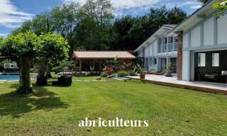 Maison 10 Pièces 295 m² à vendre à Tosse (40230)
