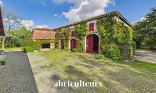 Maison 8 Pièces 235 m² à vendre à Tilh (40360)