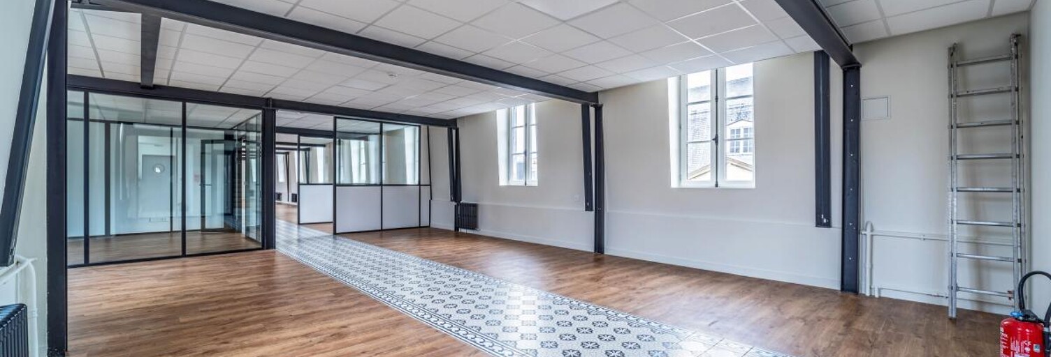 Bureau 2 Pièces 358 m² à louer à Paris 4 (75004)