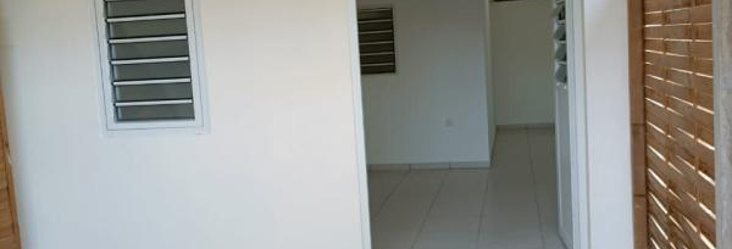 Appartement 1 Pièce 49 m² à louer à Sainte-Luce (97228)