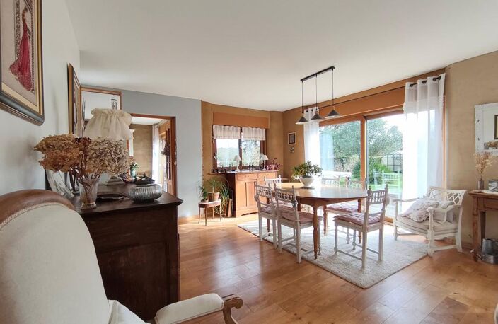 Maison à vendre unique - 184 m² -  Mézières sur Seine — photo 2
