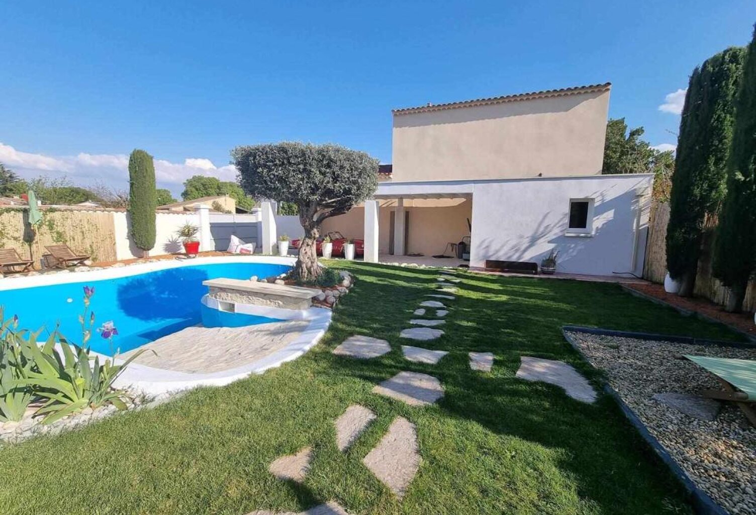 Maison À Vendre Montfavet 5 chambres, piscine — photo 1
