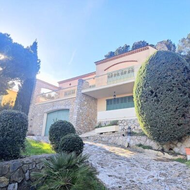 Maison 4 pièces 645000 €