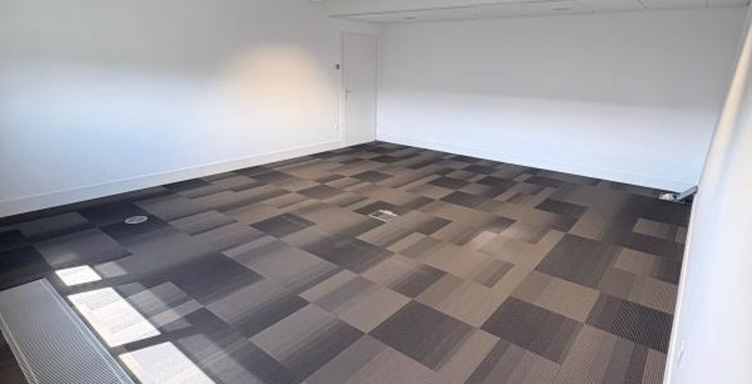 Bureau récent à louer-YUTZ-Espace Cormontaigne — photo 1