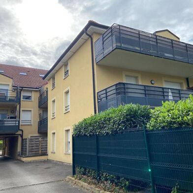 Appartement 3 pièces 933 €